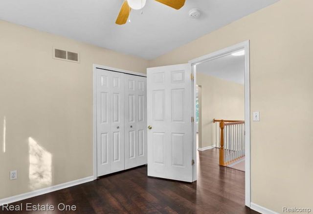 30947 Kenwood Court, Livonia, MI 48152