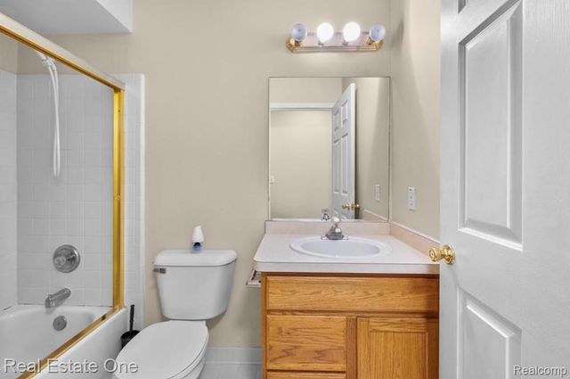 30947 Kenwood Court, Livonia, MI 48152
