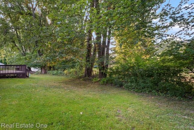 30947 Kenwood Court, Livonia, MI 48152
