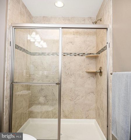 913 MORGAN RUN RD, Middle River, MD 21220