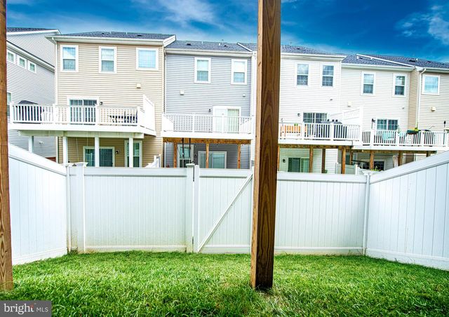 913 MORGAN RUN RD, Middle River, MD 21220