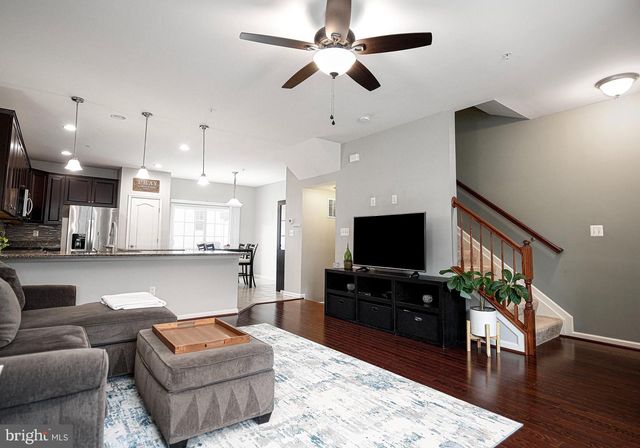 913 MORGAN RUN RD, Middle River, MD 21220