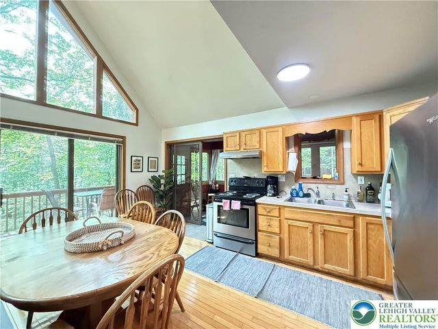 6414 Decker Road, Lehman Twp, PA 18324