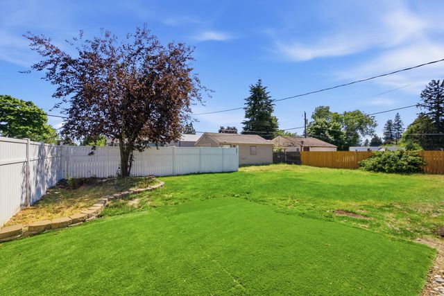 2803 W Rowan Ave, Spokane, WA 99205