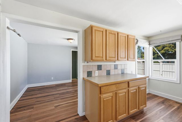 2803 W Rowan Ave, Spokane, WA 99205
