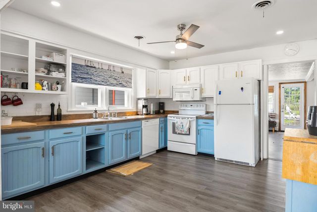 1123 BALL PARK RD, Fishing Creek, MD 21634