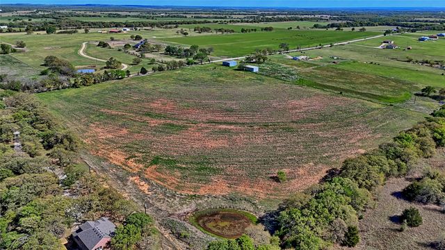 688 Alamo Road, Montague, TX 76251