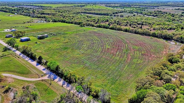 688 Alamo Road, Montague, TX 76251
