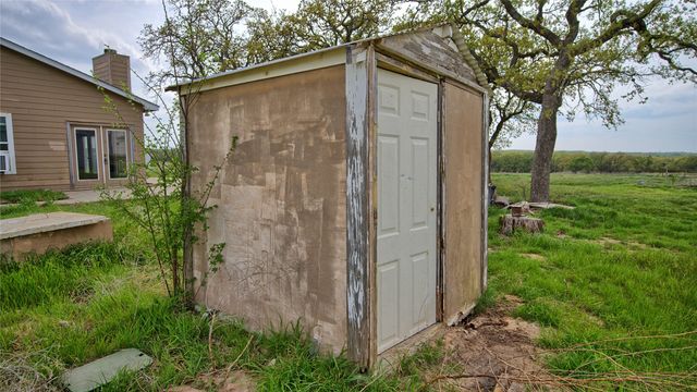 688 Alamo Road, Montague, TX 76251