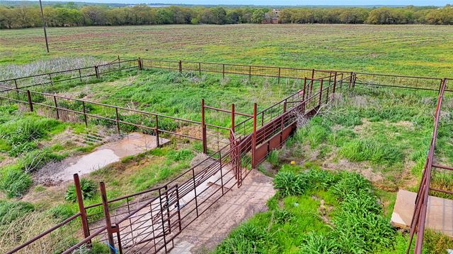 688 Alamo Road, Montague, TX 76251