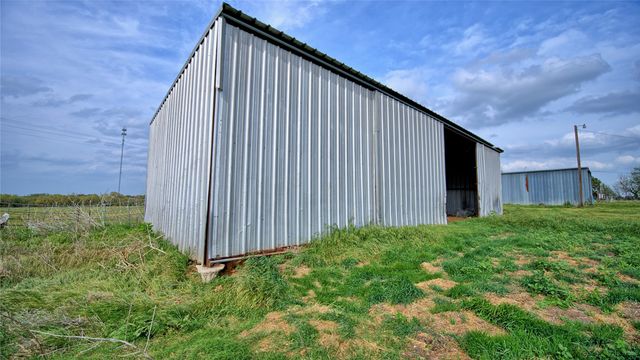 688 Alamo Road, Montague, TX 76251