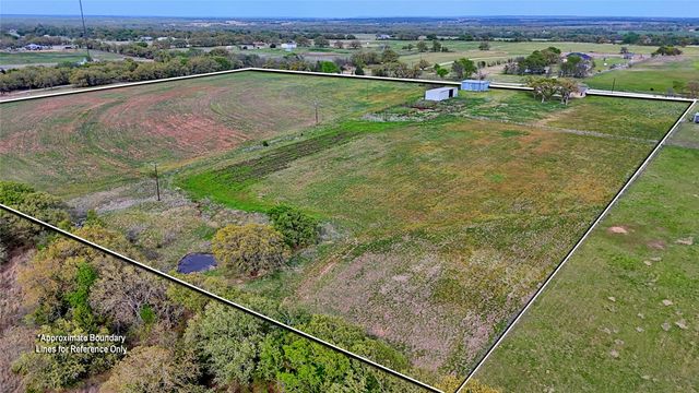 688 Alamo Road, Montague, TX 76251