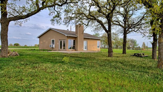 688 Alamo Road, Montague, TX 76251