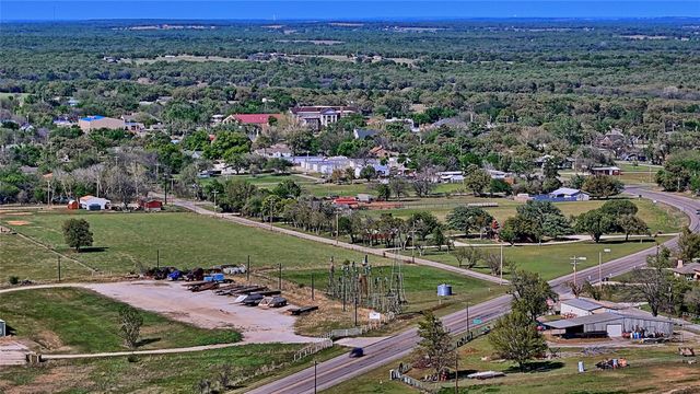 688 Alamo Road, Montague, TX 76251