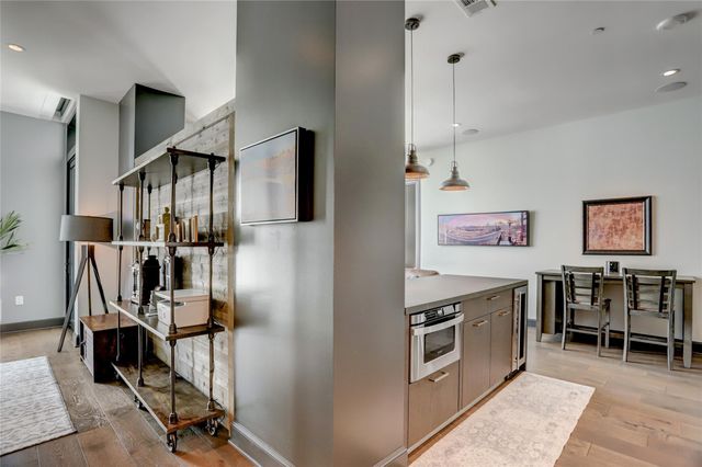 1211 Caroline Street 1706, Houston, TX 77002