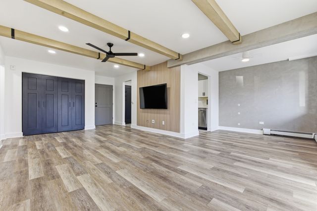 2515 E Olive Street 1C, Arlington Heights, IL 60004