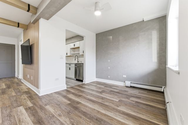 2515 E Olive Street 1C, Arlington Heights, IL 60004