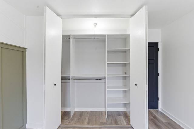 2515 E Olive Street 1C, Arlington Heights, IL 60004