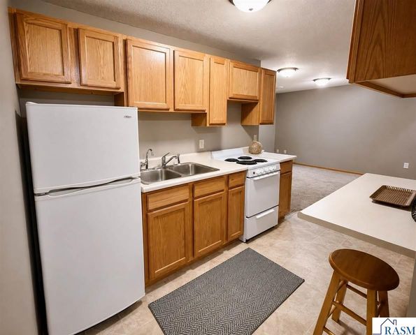 152 Savannah Court, Mankato, MN 56001