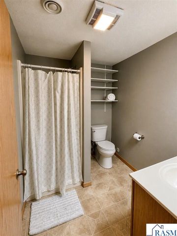 152 Savannah Court, Mankato, MN 56001