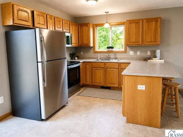 152 Savannah Court, Mankato, MN 56001