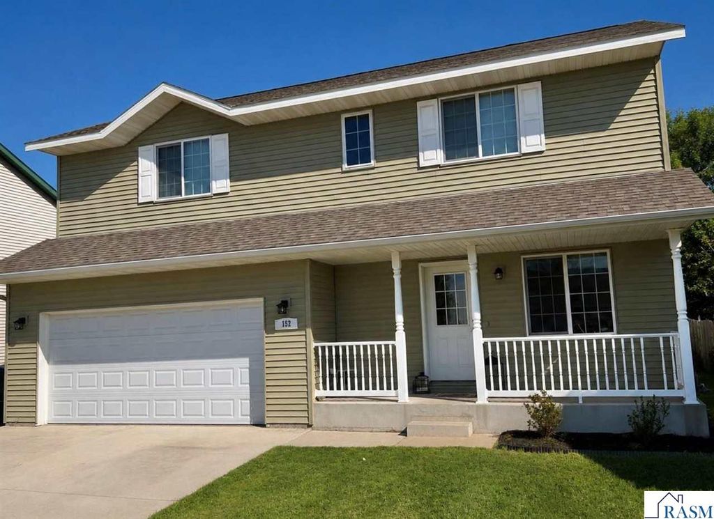 152 Savannah Court, Mankato, MN 56001