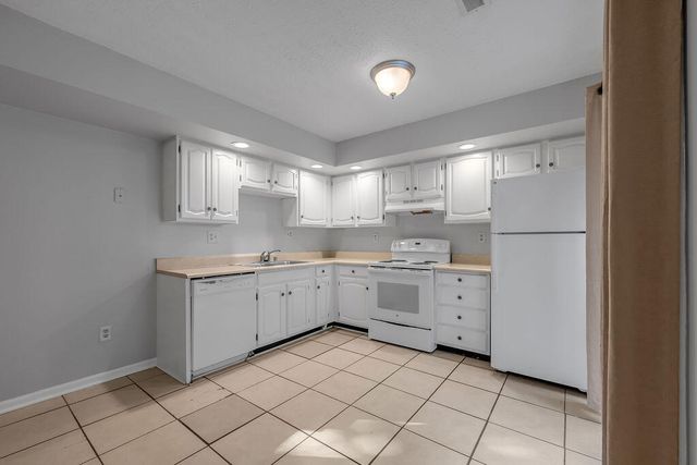 410 Darby Creek Road C, Lexington, KY 40509