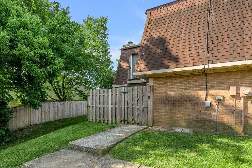 410 Darby Creek Road C, Lexington, KY 40509