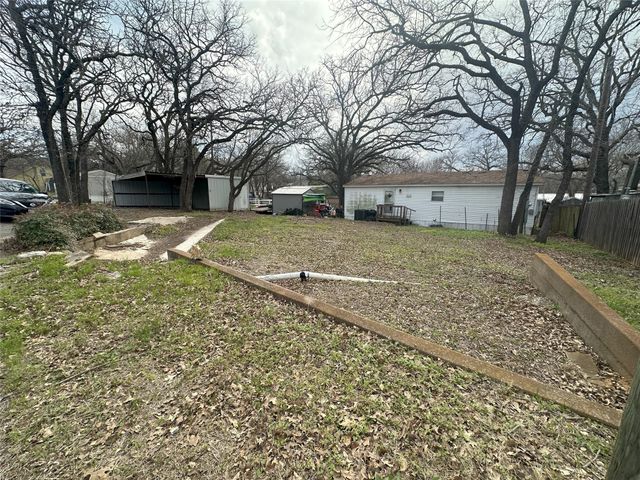91 Live Oak Street, Alvarado, TX 76009