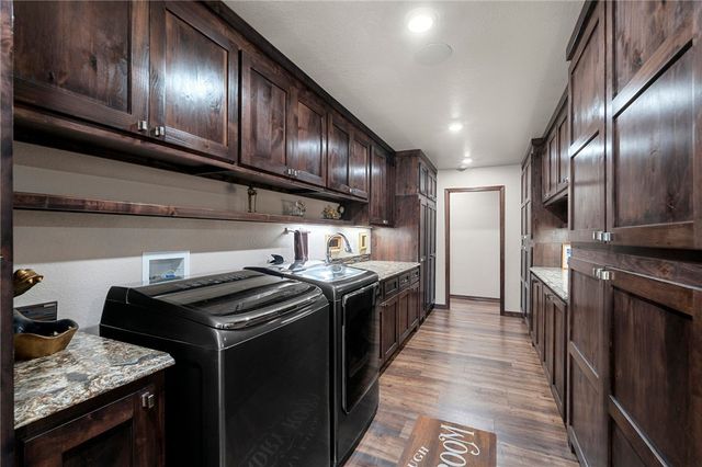 1808 Queensbury Way, Fort Smith, AR 72908