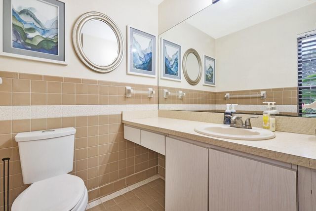 17520 Bridle Court NW, Jupiter, FL 33478