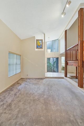 17520 Bridle Court NW, Jupiter, FL 33478
