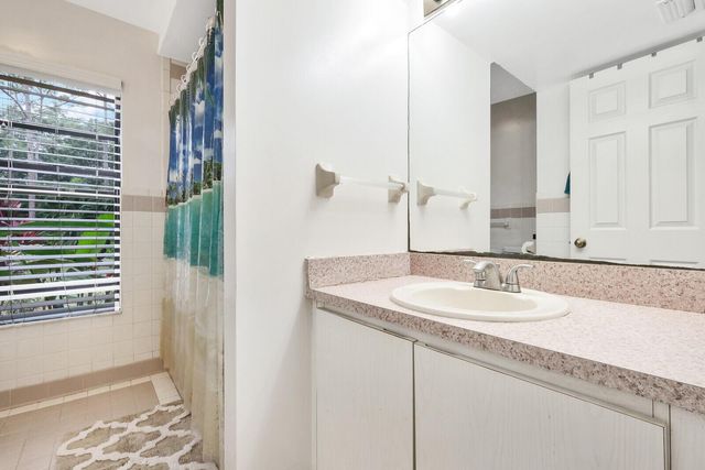 17520 Bridle Court NW, Jupiter, FL 33478