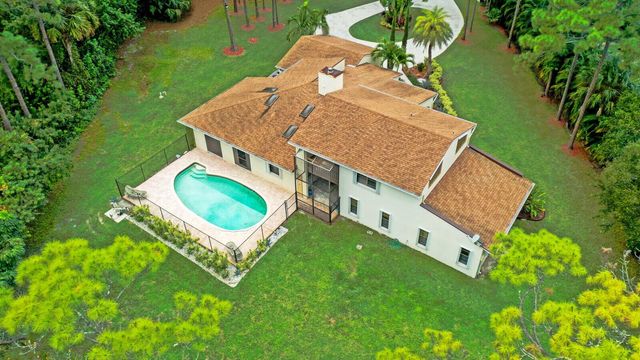 17520 Bridle Court NW, Jupiter, FL 33478