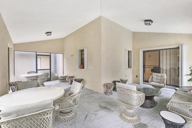 17520 Bridle Court NW, Jupiter, FL 33478