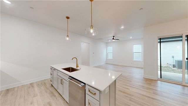 2331 31st Street, Rogers, AR 72758