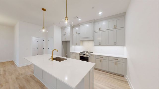 2331 31st Street, Rogers, AR 72758