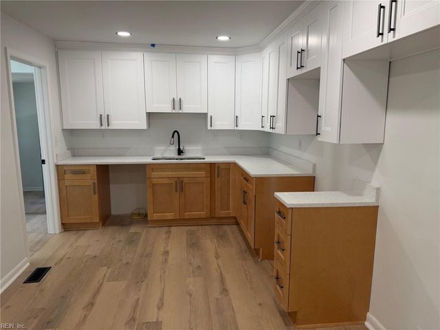 2420 Charleston AVE, Portsmouth, VA 23704