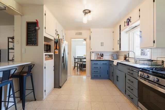 4535 N Delno Avenue, Fresno, CA 93705