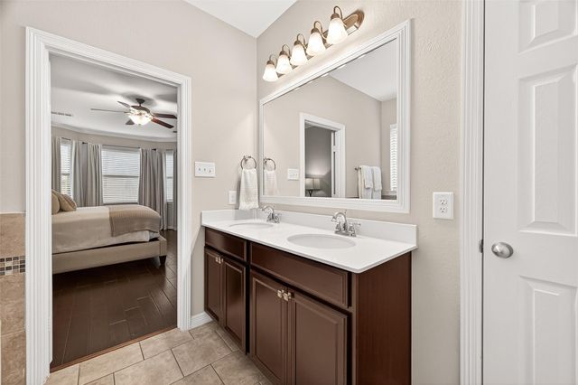9211 Silverton Star Lane, Houston, TX 77070