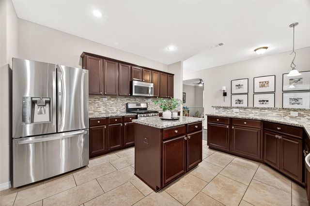 9211 Silverton Star Lane, Houston, TX 77070