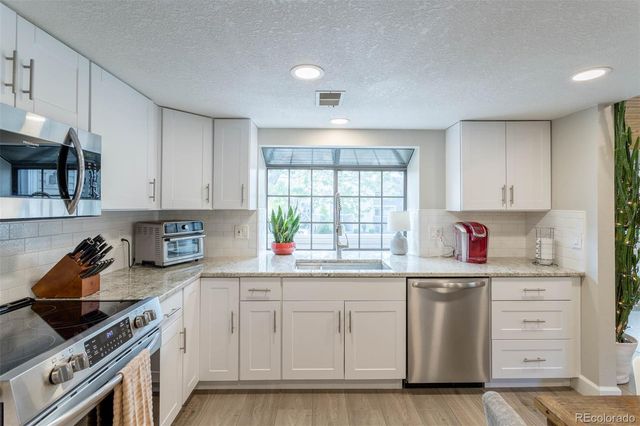 12406 E Pacific Circle D, Aurora, CO 80014