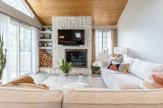 12406 E Pacific Circle D, Aurora, CO 80014