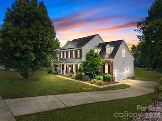 125 Sundown Cove Drive, Mooresville, NC 28117