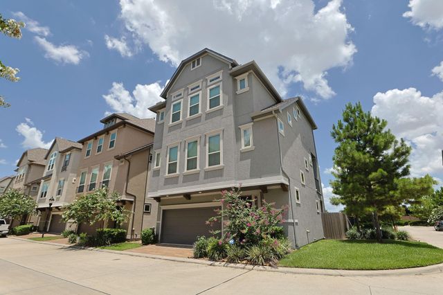 4004 Centre Meadow Way, Houston, TX 77043