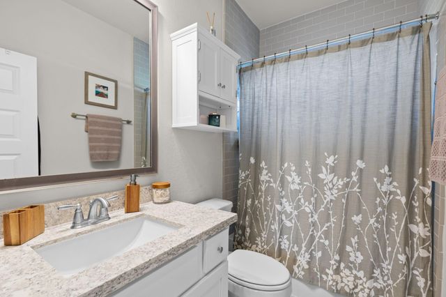 4004 Centre Meadow Way, Houston, TX 77043