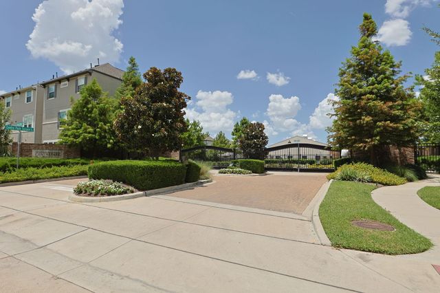 4004 Centre Meadow Way, Houston, TX 77043