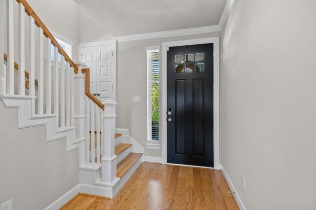 4004 Centre Meadow Way, Houston, TX 77043