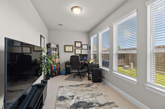 4004 Centre Meadow Way, Houston, TX 77043