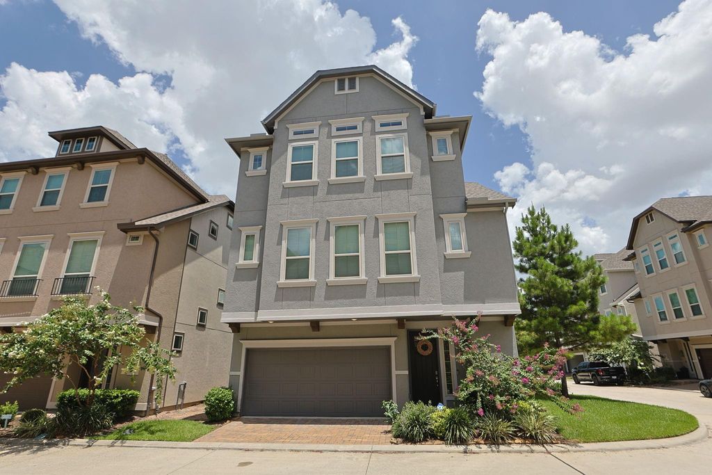 4004 Centre Meadow Way, Houston, TX 77043